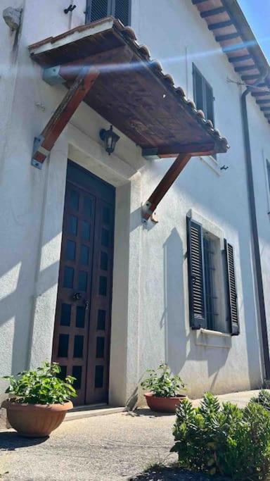 Fresco E Colorato Appartamentino In Narni Scalo 외부 사진
