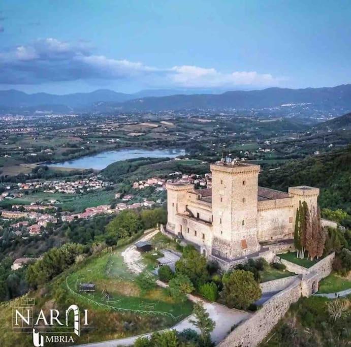 Fresco E Colorato Appartamentino In Narni Scalo 외부 사진